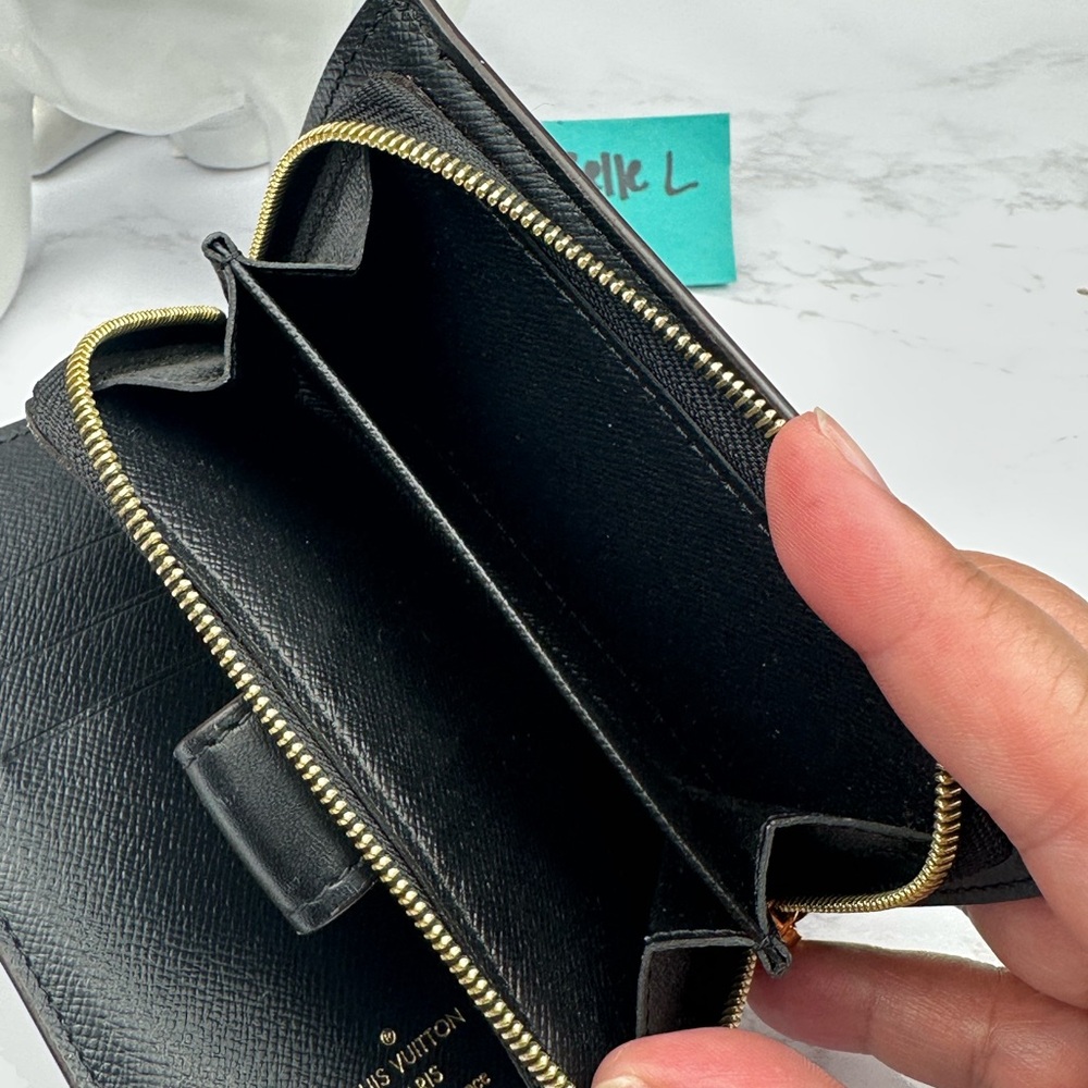 Louis Vuitton Juliette Wallet in Reverse Monogram - Picture 9 of 12